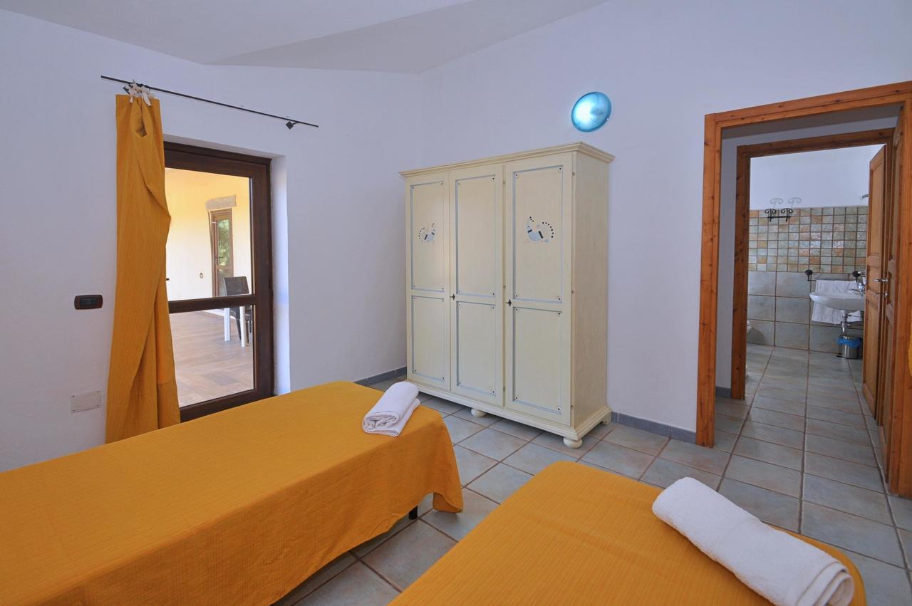 B&B Mare Della Gallura Badesi Exterior photo